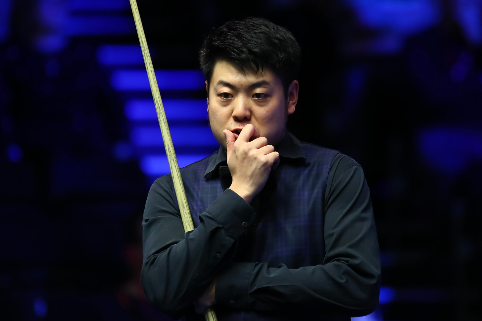 依赖个人突 依赖个人突